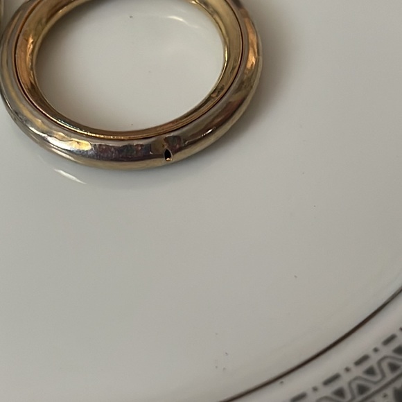 Vintage Gold Tone Earrings - Picture 2 of 2